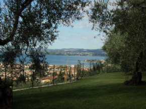 Отель Bed & Breakfast Giardini di Corte  Тосколано Мадерно